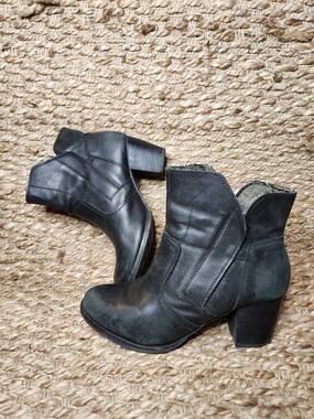 CATERPILLAR WOMENS 9 ALORA CASUAL WATERPROOF BLACK HEELED BOOT BIKER
